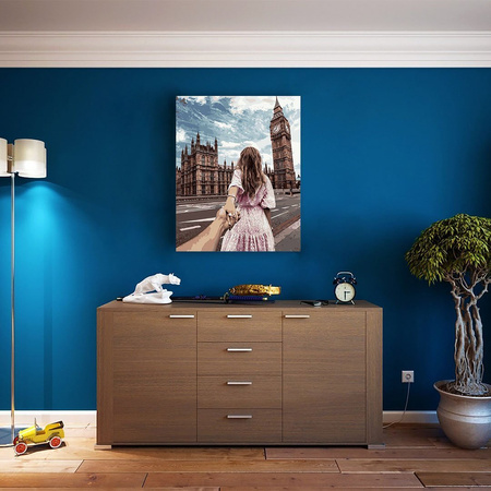 Dziewczyna prowadzi go za rękę - Big Ben Malowanie po numerach